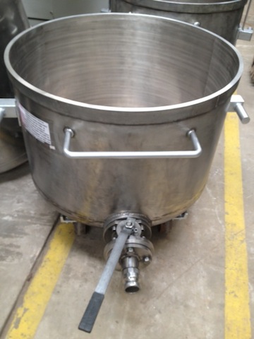 TANQUE ACERO INOXIDABLE 300 LITROS. #2088