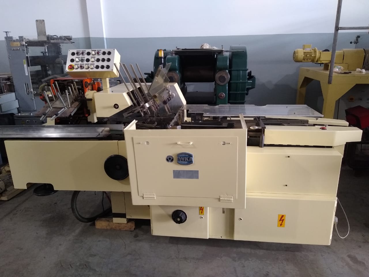 ESTUCHADORA AUTOMATICA 