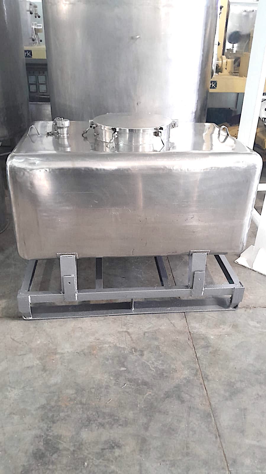 BINS ACERO INOXIDABLE 400 LITROS #6253